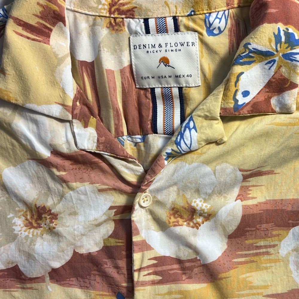 Denim & Flower Button Up Shirt Gardenia Sz M Men Floral Butterfly Hawaiian Boho